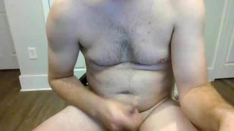 Snapshot of bradley203470 chatting on October 28, 10:23 pm bradley203470 online show from October 28, 10:23 pm