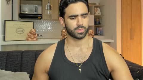 bradleymartin7 online show from November 8, 12:14 am