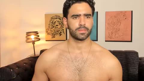 bradleymartin7 online show from March 19, 12:14 am