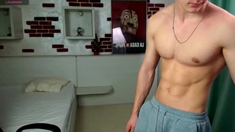 BradyFlint online show from February 16, 8:01 am