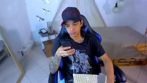 B R A N D online show from April 19, 12:54 am