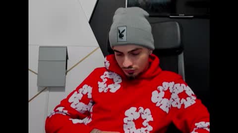 BrandonTateX online show from December 20, 12:34 pm