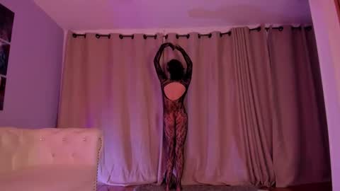   online show from September 18, 9:06 pm