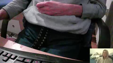 Snapshot of bremer64 chatting on October 18, 11:48 am bremer64 online show from October 18, 11:48 am