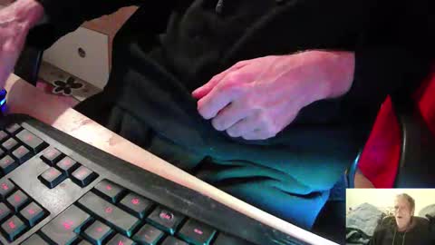 Snapshot of bremer64 chatting on September 21, 2:50 pm bremer64 online show from September 21, 2:50 pm