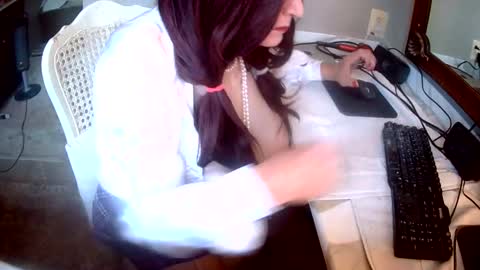 brenda_p online show from February 8, 9:15 pm