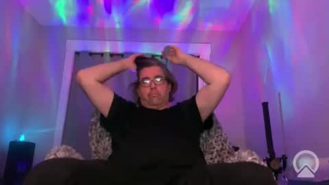 brentis1976 online show from April 18, 2:24 am