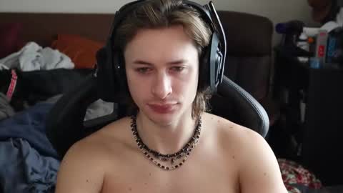 brentonverde online show from December 21, 3:42 pm