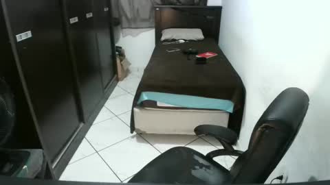 brianaries online show from November 15, 1:29 am