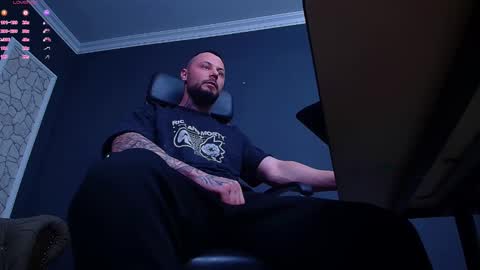 Brian online show from November 25, 6:37 am