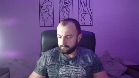 brindlefly69 online show from February 7, 11:39 am