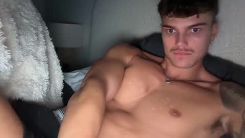 BrooklynTay online show from February 15, 7:51 am