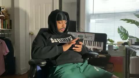 Brownskinshortyy online show from December 5, 8:49 pm