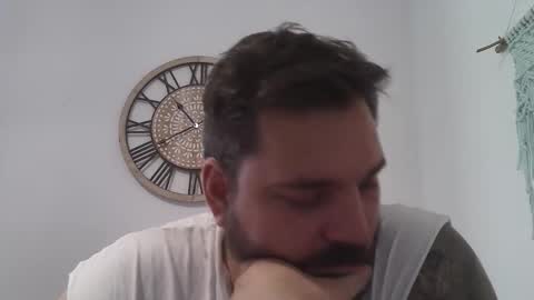Snapshot of bruce_wayne34 chatting on October 21, 8:39 am Bruce Wayne online show from October 21, 8:39 am