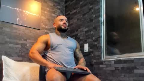 brucedallas online show from November 26, 1:08 am