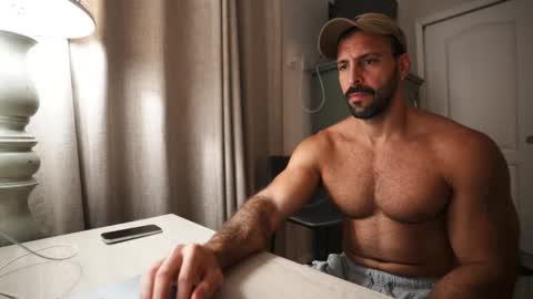 onlyfans BRUCESTRYKER online show from October 2, 4:38 am