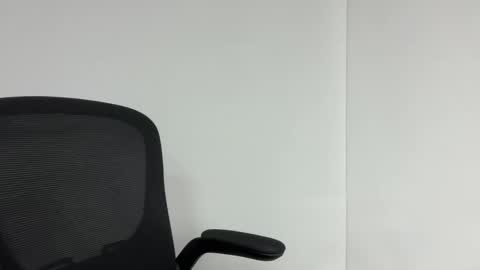 Snapshot of brunomotter chatting on October 25, 12:56 am guyinheels online show from October 25, 12:56 am