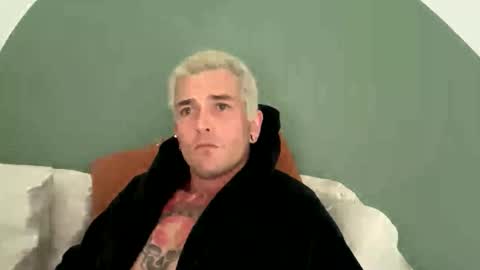 bryjybxxx online show from December 4, 10:06 pm