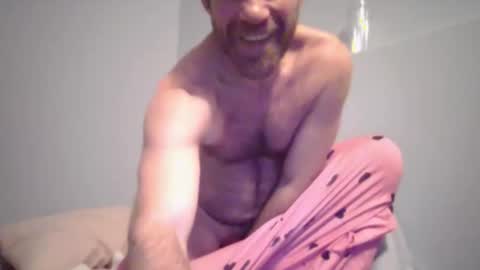 bucketscratch online show from February 3, 4:10 am