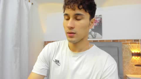 Buddy Whitte online show from February 2, 11:19 am