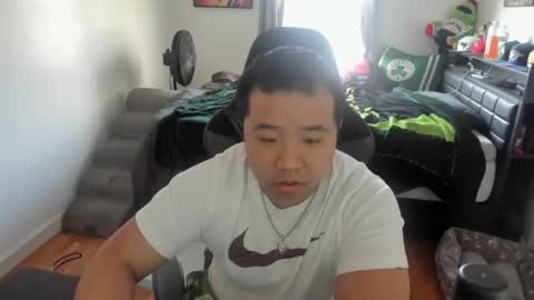 buffsexyman24 online show from February 11, 2:00 pm