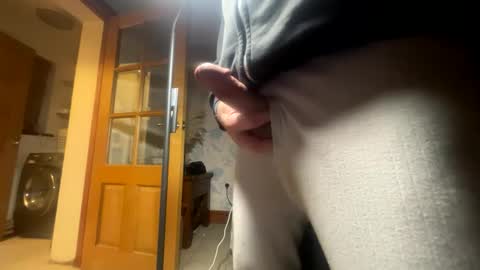 Snapshot of bulkyboners chatting on March 4, 3:55 am ejaculation for 250 online show from March 4, 3:55 am