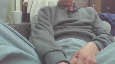 Dutch cock online show from April 14, 6:46 am