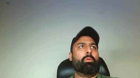 Hairy Arabian online show from February 8, 4:57 am