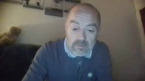 burnleyguy1977 online show from December 11, 7:10 am