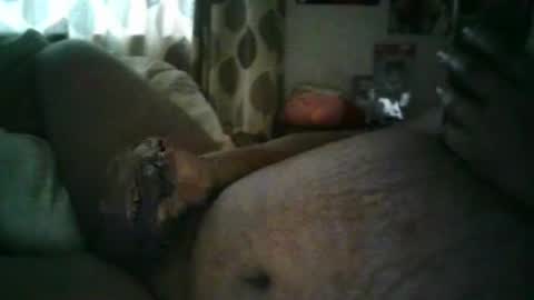 Snapshot of bustabunny chatting on February 21, 10:17 am Richabus2 online show from February 21, 10:17 am