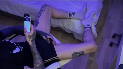 c10h15on online show from January 5, 5:27 pm