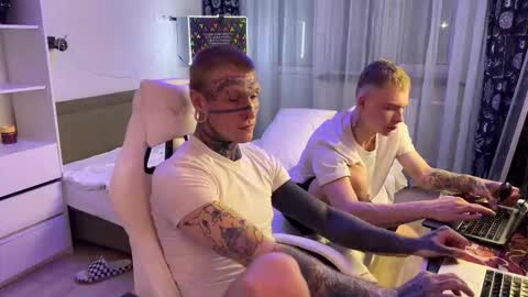 c10h15on online show from January 31, 7:11 pm