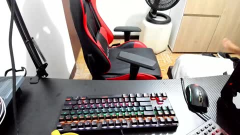 calihotcaliente27 online show from February 12, 10:35 am