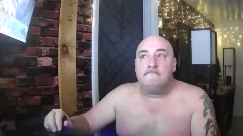 longjohn74 online show from December 14, 10:44 am