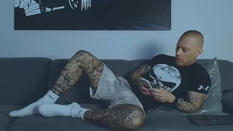 Calvin  online show from March 12, 8:55 am