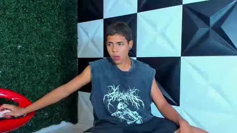 cam_sexyboy online show from October 22, 2:37 am