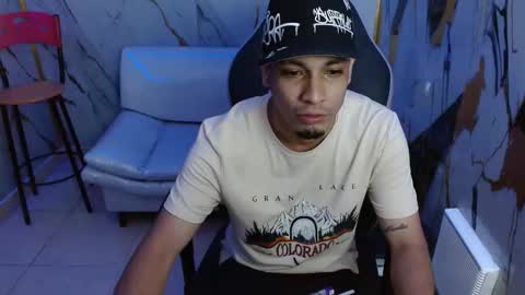 cam_xman online show from April 19, 1:10 pm