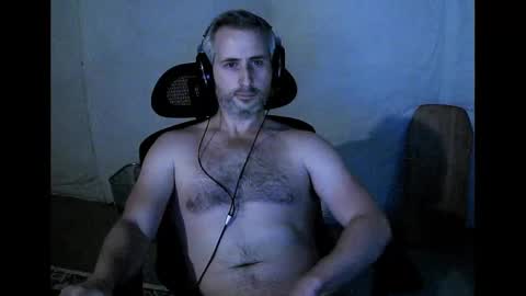 Snapshot of camcrusader chatting on October 4, 11:53 pm herp derp online show from October 4, 11:53 pm