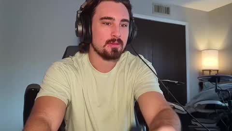 Snapshot of cameron_camming chatting on October 15, 7:43 pm Cameron online show from October 15, 7:43 pm