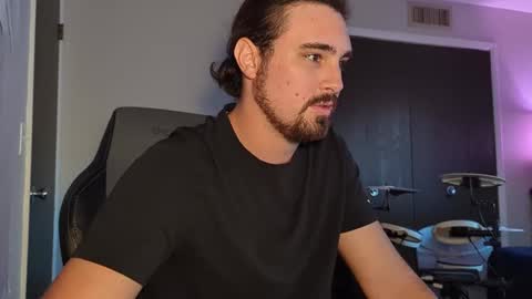 Snapshot of cameron_camming chatting on October 5, 8:02 pm Cameron online show from October 5, 8:02 pm