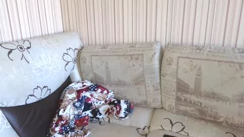 Cameron online show from January 12, 9:40 am