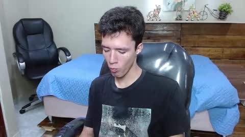 camievan online show from March 5, 2:24 pm