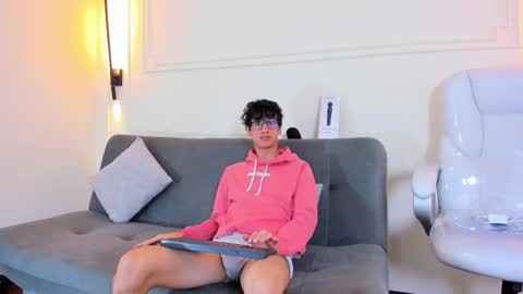 Camilo online show from January 8, 3:23 am