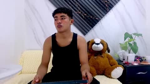 Candy  online show from January 9, 11:59 am