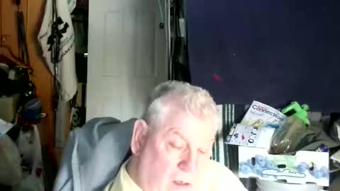 canoelicker69 online show from February 12, 7:42 pm