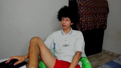 Carlos and Cristian  online show from October 31, 9:12 am