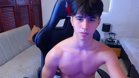 carl_dixon online show from October 4, 7:40 pm