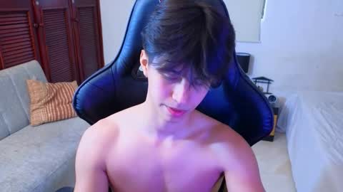 carl_dixon online show from November 1, 9:30 pm