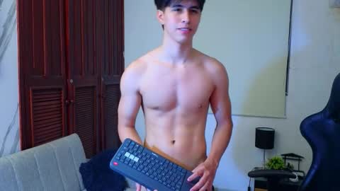 carl_dixon online show from November 25, 10:45 pm