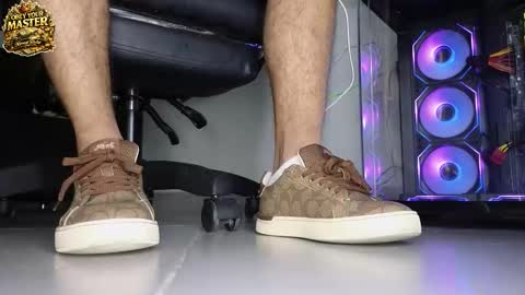 cash_master777 online show from March 16, 10:03 pm